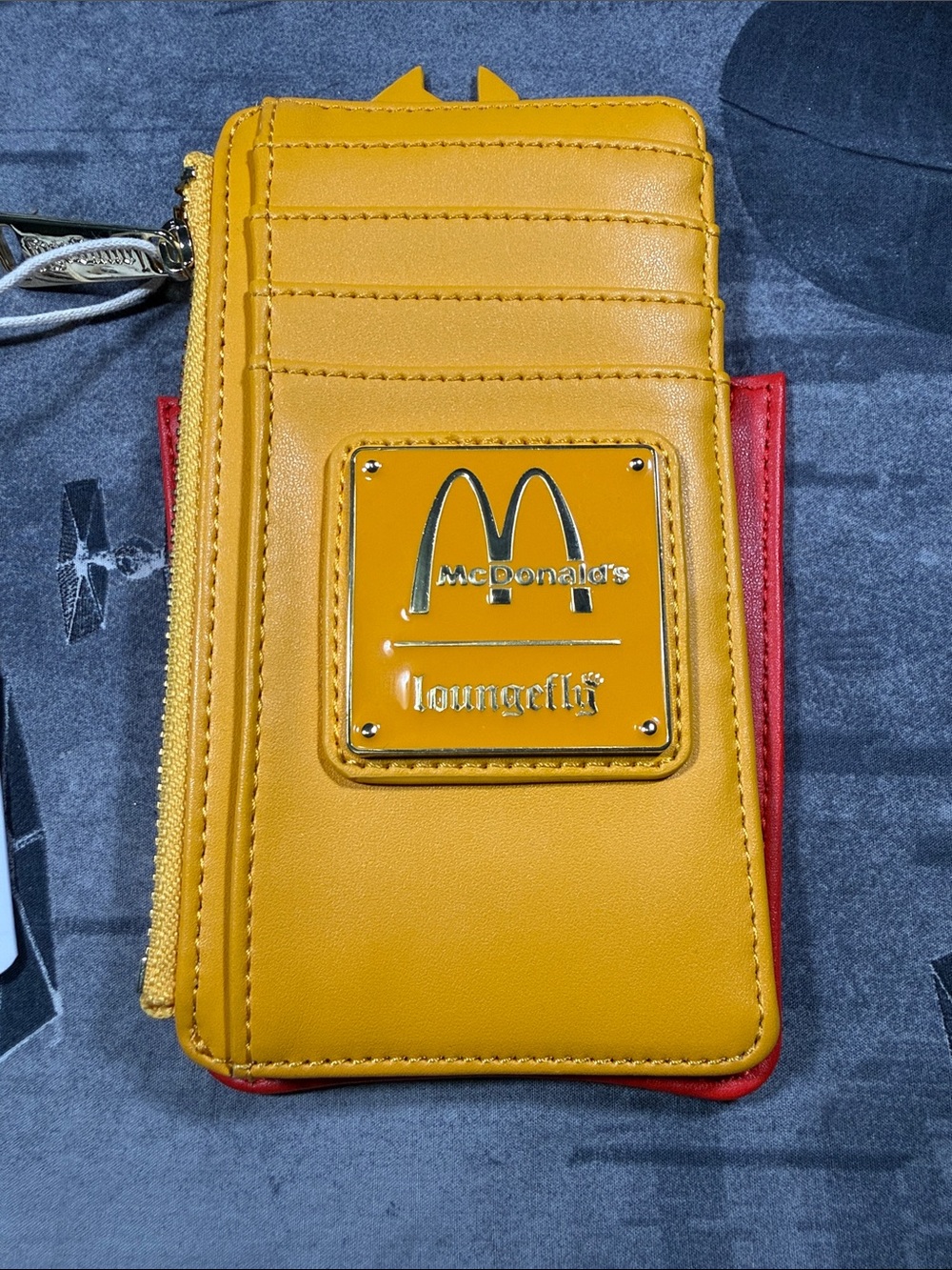 NWT LOUNGEFLY MCDONALDS FRIES CARD HOLDER COSPLAY WALLET - Picture 4 of 7